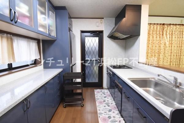 浜松市中央区高塚町中古住宅4SLDK2200万のキッチン画像