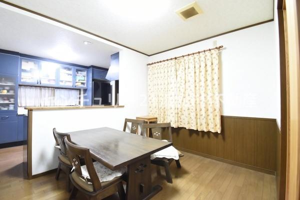 浜松市中央区高塚町中古住宅4SLDK2200万のリビング画像