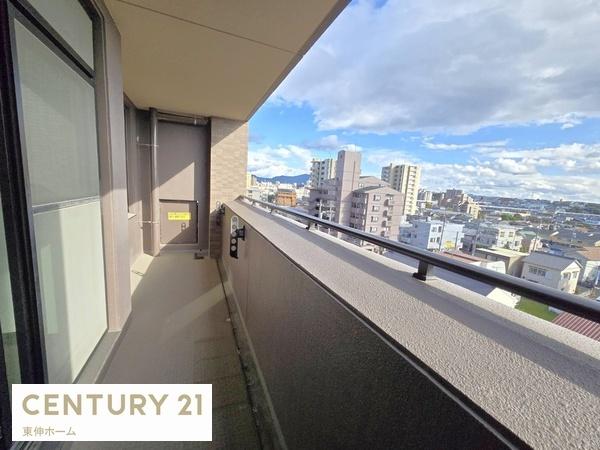 南向きのバルコニー。 南向きのバルコニー。