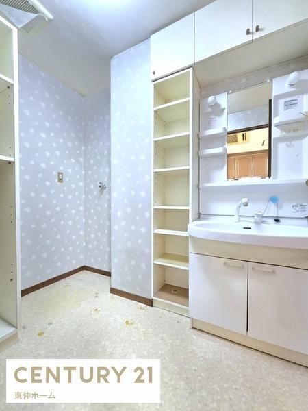 2F:洗面所 2F:洗面所