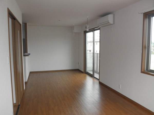 ティアレのリビング画像