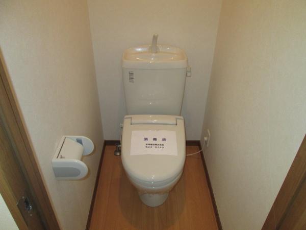 アークジューン・ベリーのトイレ画像