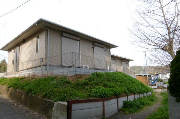 中村原貸家　　Ａの庭画像
