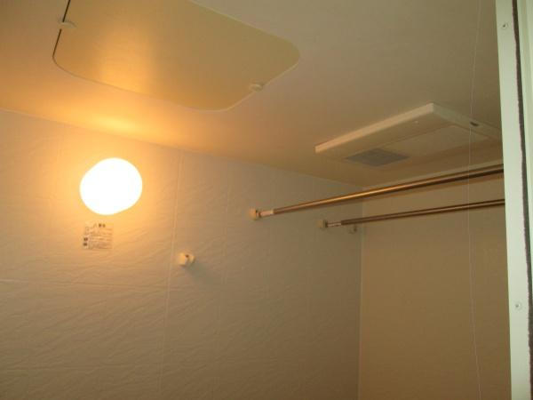 フェアホルムA棟のバス画像