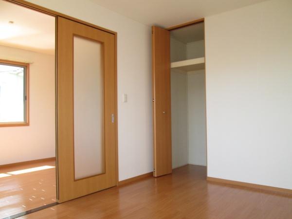 フェアホルムA棟の洋室画像