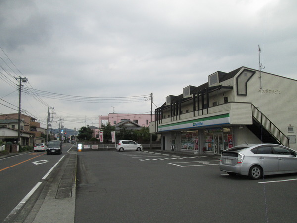 南足柄市壗下の土地のコンビニ画像