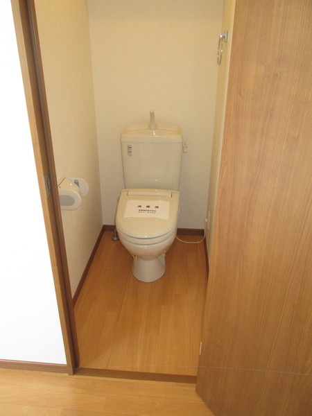 アークジューン・ベリーのトイレ画像