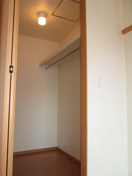 南ニューハイツ2の収納画像