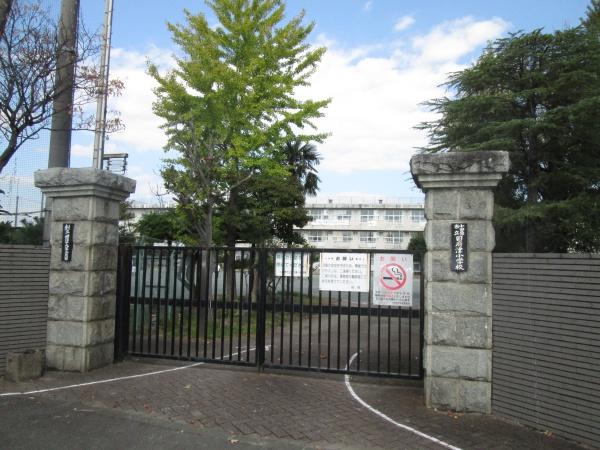 小田原市国府津１丁目のアパートの小学校画像