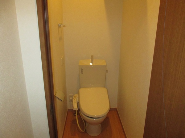 ヴィラージュつばさのトイレ画像
