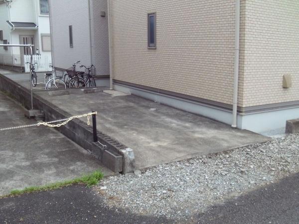 メゾン　ブランシュの駐車場画像