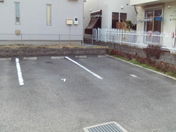 PRINCE SQUARE EASTの駐車場画像