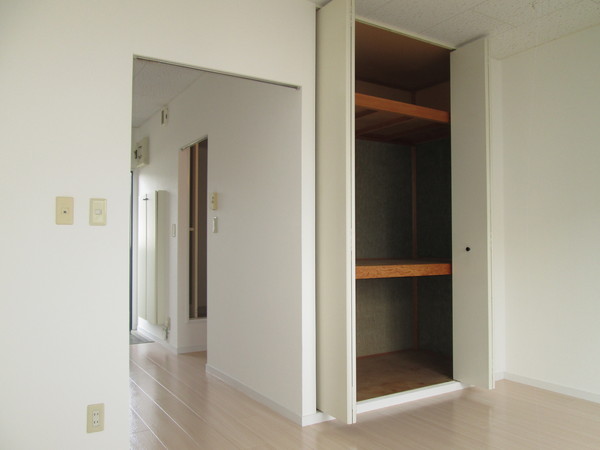 アールシェラトン木村の収納画像