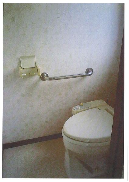 伊藤邸のトイレ画像