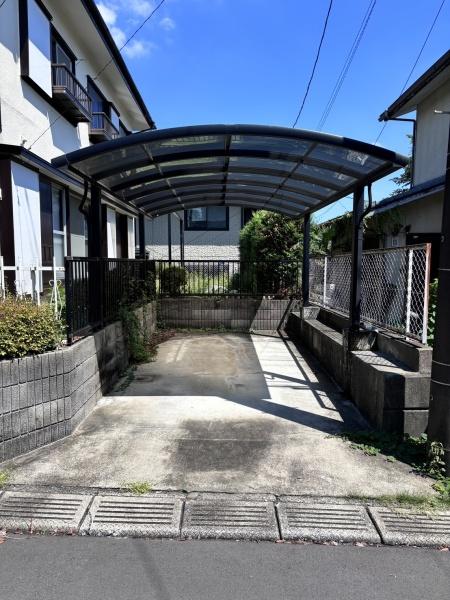 鳩山戸建ての駐車場画像