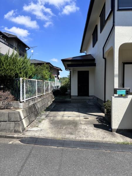 鳩山戸建ての駐車場画像