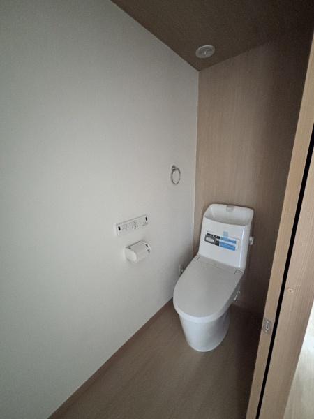 鳩山戸建てのトイレ画像