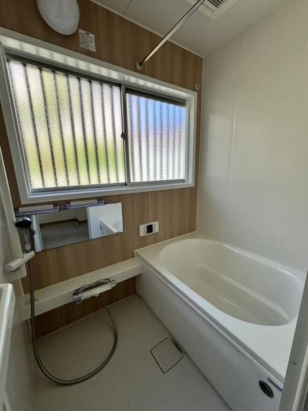 鳩山戸建てのバス画像