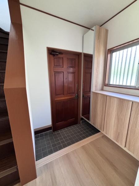 鳩山戸建ての玄関画像