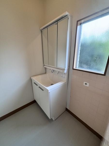 並木邸の洗面台・洗面所画像