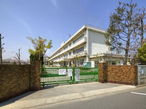 中村邸の小学校画像