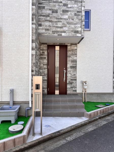 中村邸の玄関画像