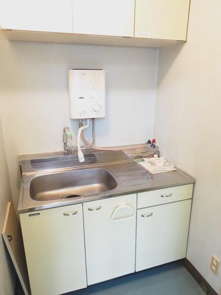 エリア赤熊のキッチン画像