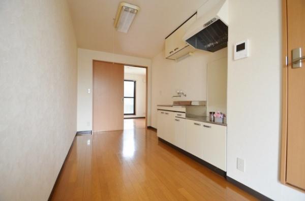 ドミールサンコウのリビング画像