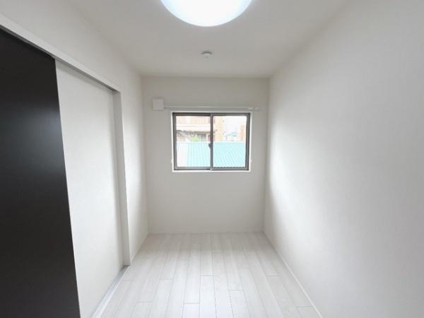 ilevillage（イラヴィラージェ）の洋室画像