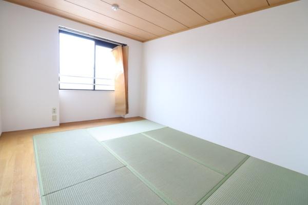 グリーンパークマルオカの和室画像