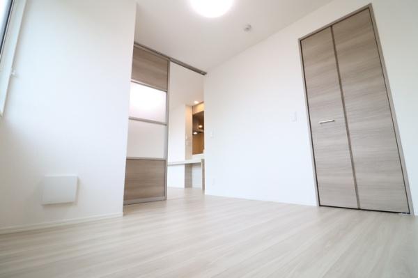 ディール上尾の洋室画像