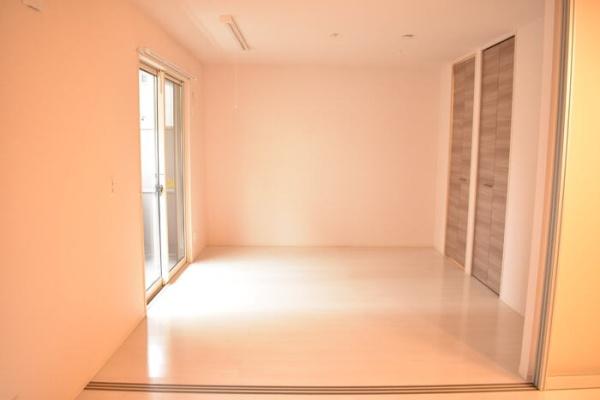 ブライトネスの洋室画像