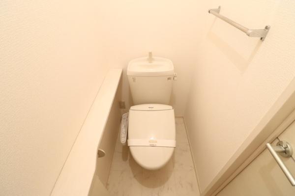 クレセント・シャンブルのトイレ画像