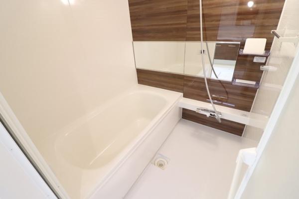 ＡＲＴＥＭＩＳ（アルテミス）のバス画像