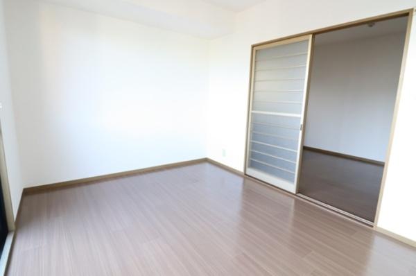 エコーハイツマルオカの洋室画像