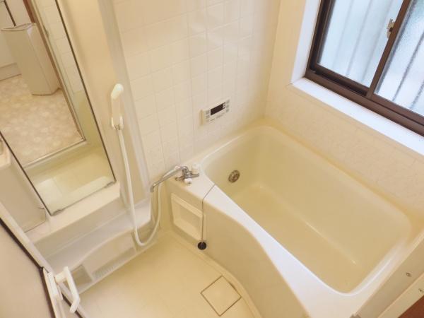 鈴木邸戸建貸家のバス画像