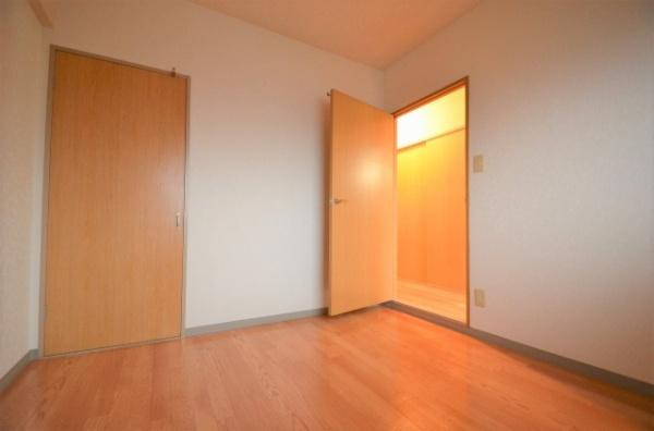 グランパレスダイトーの洋室画像