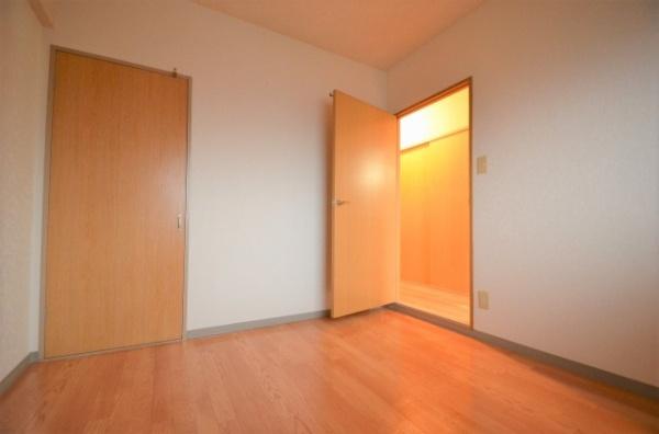 グランパレスダイトーの洋室画像