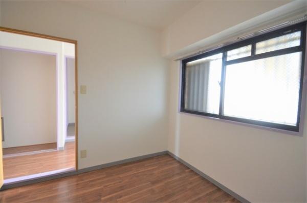 グランパレスダイトーの洋室画像