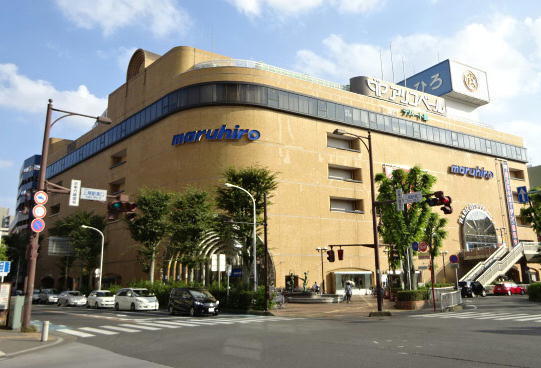 ピアチェーレのショッピング施設画像