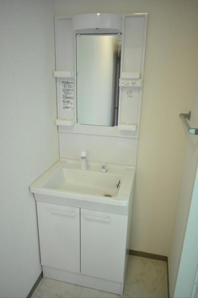 プリマベーラ Aの洗面台・洗面所画像