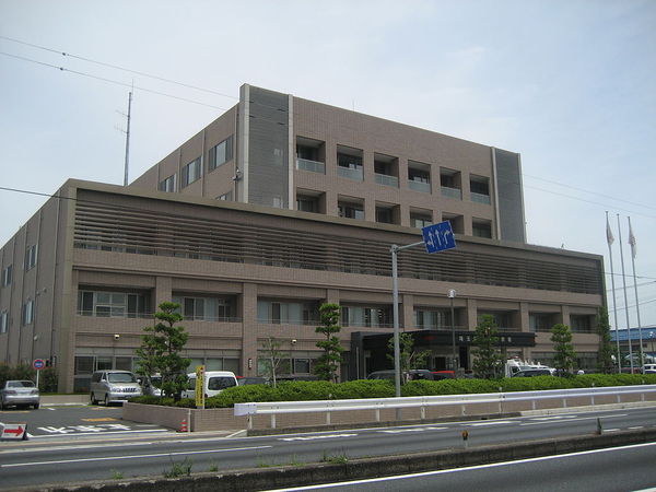 根貝戸団地16号棟の警察署・交番画像