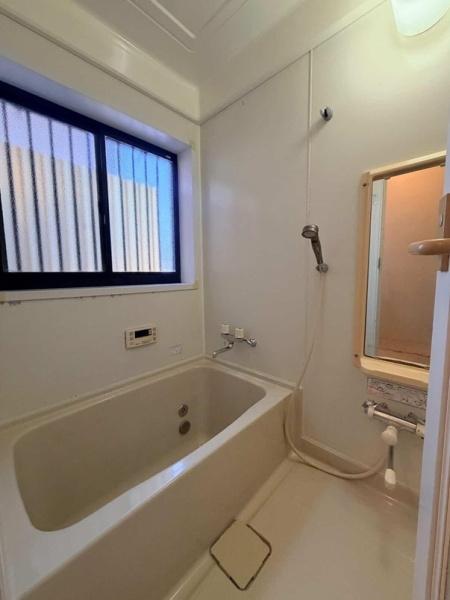 鴻巣市寺谷貸家のバス画像