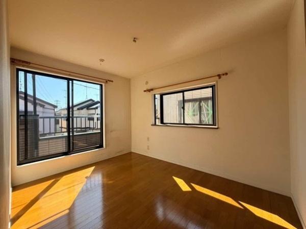 鴻巣市寺谷貸家の洋室画像