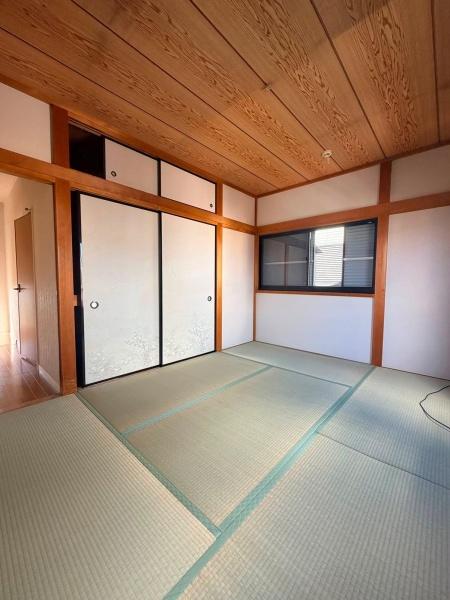 鴻巣市寺谷貸家の和室画像