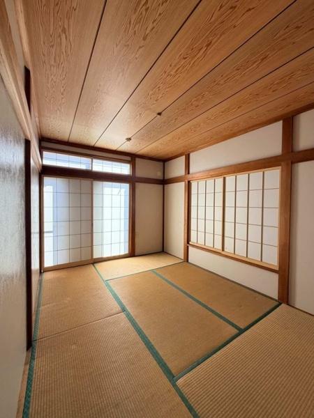 鴻巣市寺谷貸家の和室画像