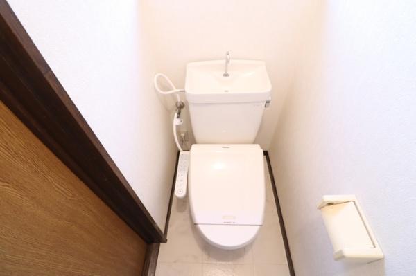 ジュネスコーポのトイレ画像