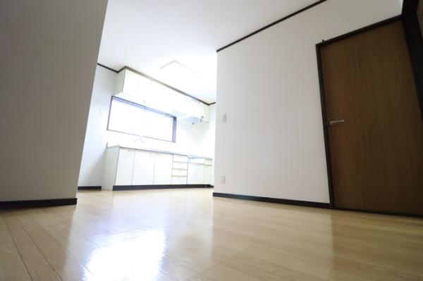 ジュネスコーポのリビング画像