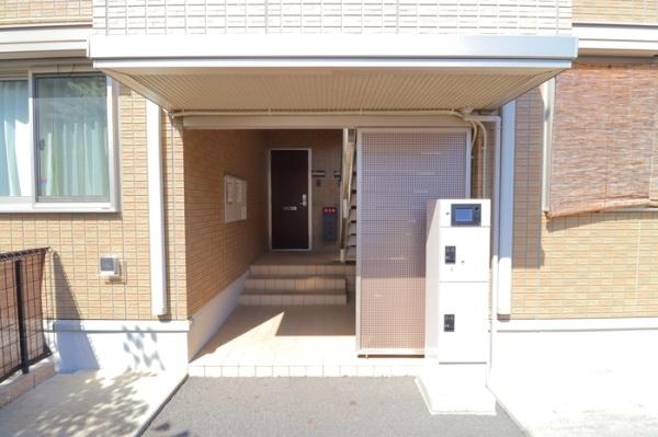 ルミールⅢのエントランス画像