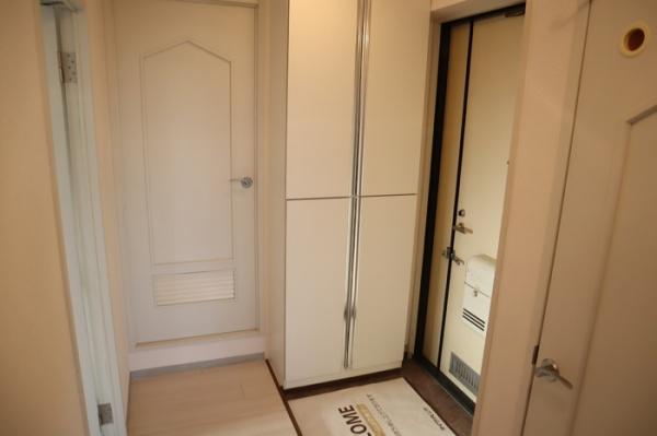 グリーンパークマルオカの玄関画像